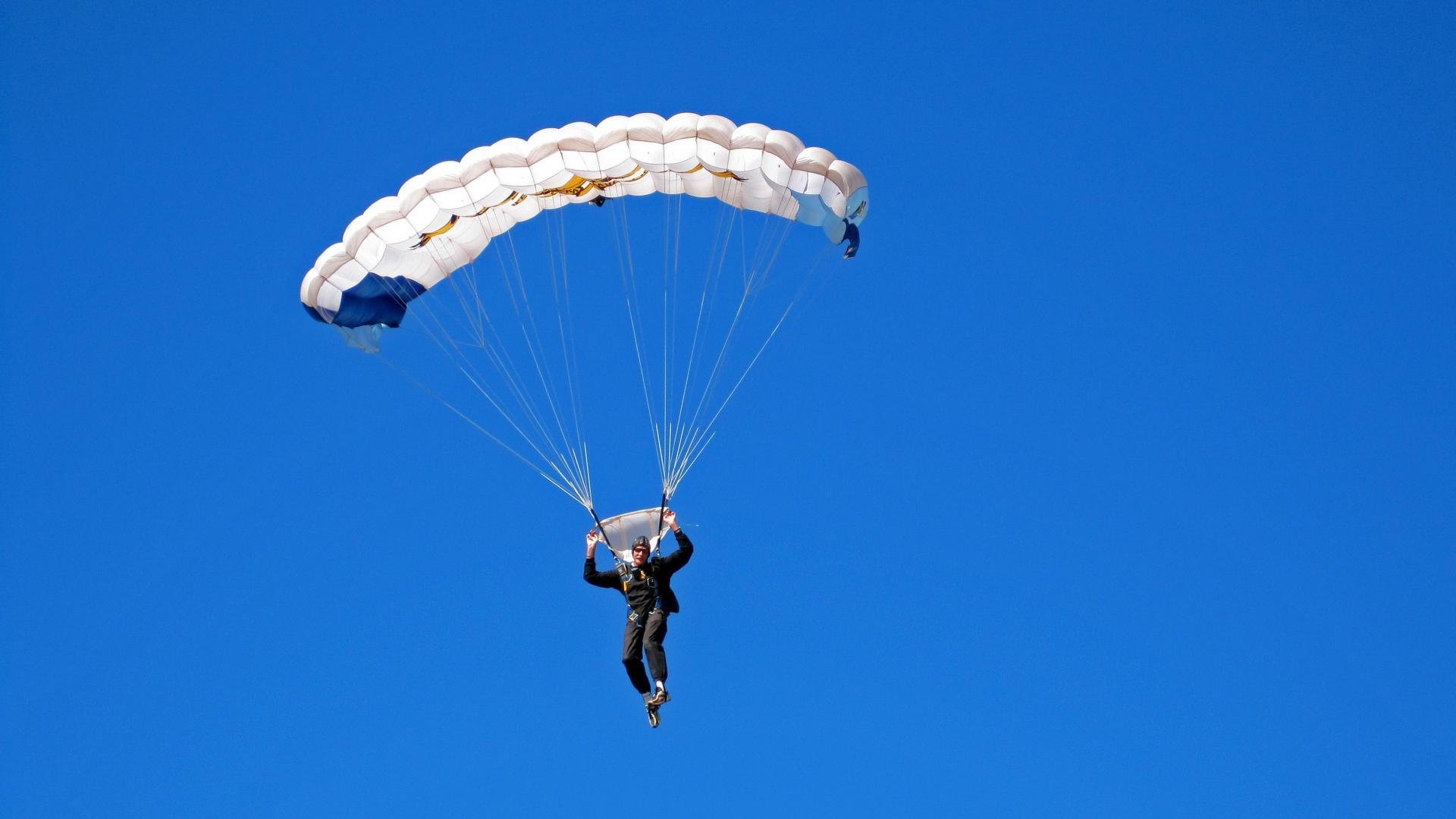 开云体育官方入口-球迷“打卡”热潮：最美篮球场景你都看过了吗？，最美的篮球场